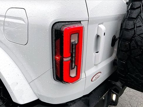 Used 2022 Ford Bronco Outer Banks image 25