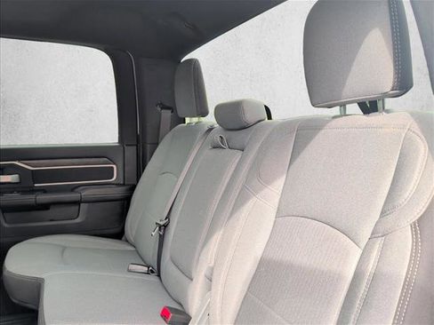 Used 2024 RAM 2500 Big Horn AWD/4WD image 18