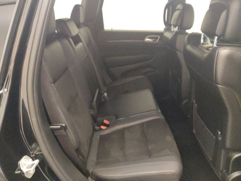 Used 2019 Jeep Grand Cherokee Altitude AWD/4WD image 19