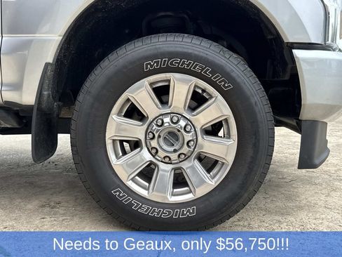 Used 2020 Ford F250 Platinum w/ FX4 Off-Road Package AWD/4WD image 21