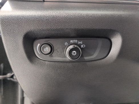 Used 2023 Chevrolet Traverse LT w/ Rear Camera Mirror Package AWD/4WD image 10