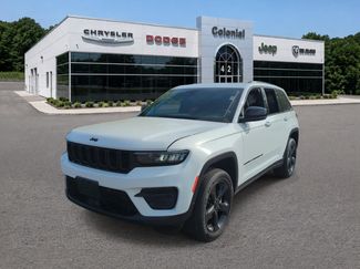 Used 2023 Jeep Grand Cherokee Altitude AWD/4WD video 2