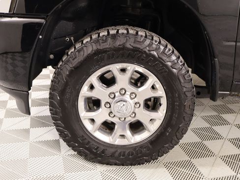 Used 2024 RAM 2500 Laramie w/ Safety Group AWD/4WD image 18