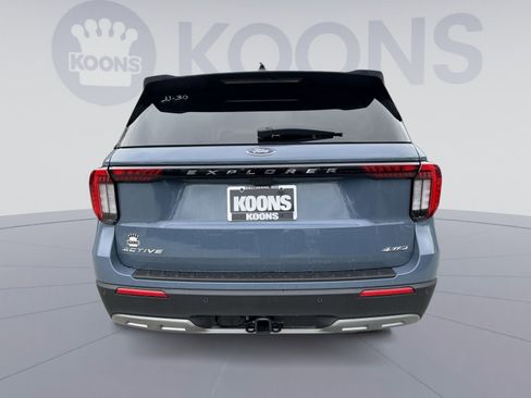 New 2026 Ford Explorer Active w/ Active Comfort Package image 5