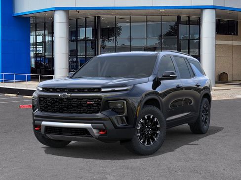 New 2026 Chevrolet Traverse Z71 w/ Driver Confidence Package image 6