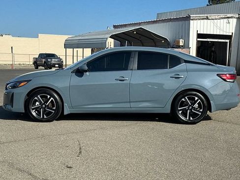 Certified 2025 Nissan Sentra SV FWD image 7