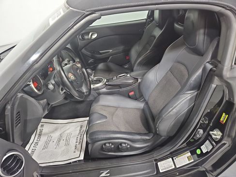 Used 2013 Nissan 370Z Touring w/ Sport Pkg RWD image 25