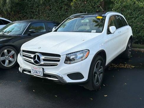 Used 2016 Mercedes-Benz GLC 300 GLC 300 4D Sport Utility image 2
