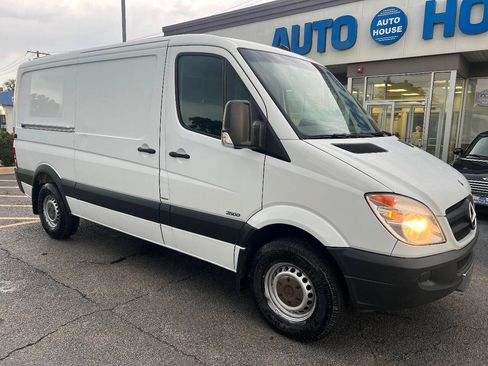 Used 2012 Mercedes-Benz Sprinter 2500 w/ Premium Pkg image 3