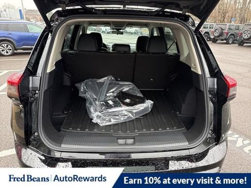 New 2026 Nissan Rogue SV AWD/4WD image 12