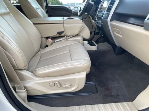 Used 2018 Ford F150 Lariat w/ Equipment Group 501A Mid image 32