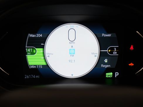 Used 2019 Chevrolet Bolt Premier w/ Infotainment Package image 17