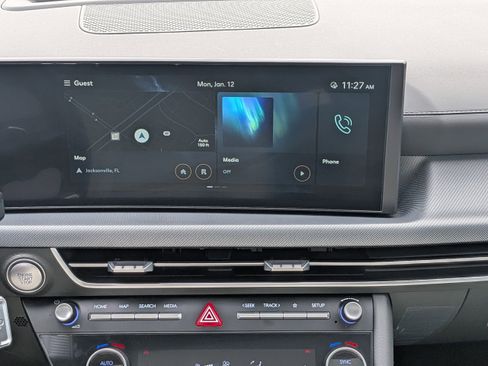 Certified 2024 Hyundai Sonata SEL w/ Convenience Package image 16