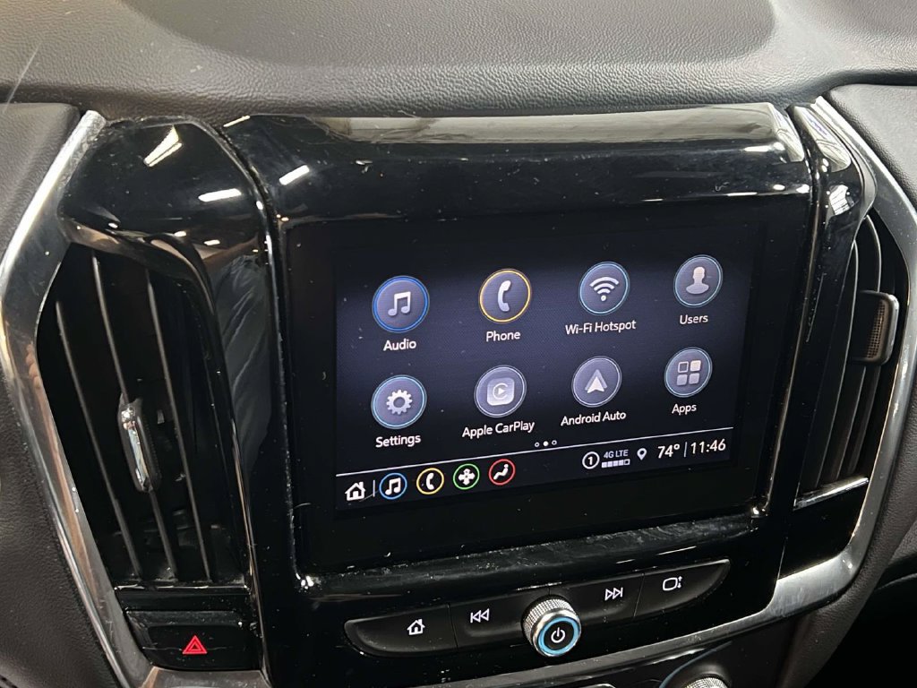 Used 2023 Chevrolet Traverse LT FWD image 18