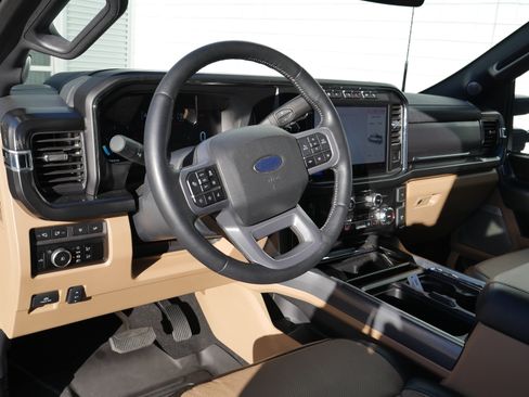 Used 2024 Ford F250 Lariat w/ Lariat Ultimate Package image 4