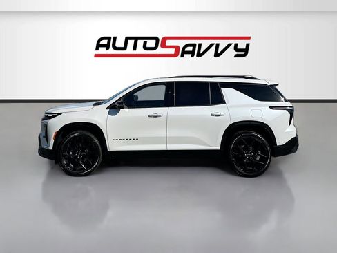 Used 2024 Chevrolet Traverse RS image 4