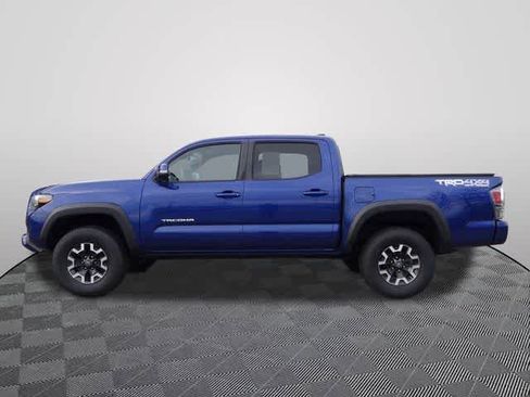Used 2022 Toyota Tacoma TRD Off-Road w/ Technology Package image 2
