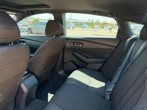 Used 2023 Honda Accord Sport image 9