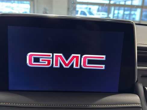 Used 2021 GMC Yukon AT4 w/ AT4 Premium Plus Package image 29