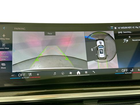 Used 2024 BMW X5 xDrive40i w/ Premium Package image 14