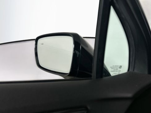 Used 2023 Buick Enclave Essence w/ Experience Buick Package FWD image 16