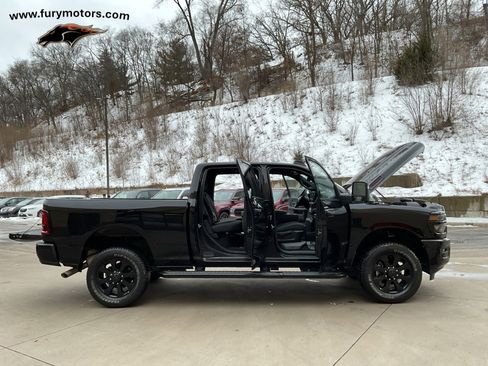 Used 2025 RAM 2500 Big Horn image 34