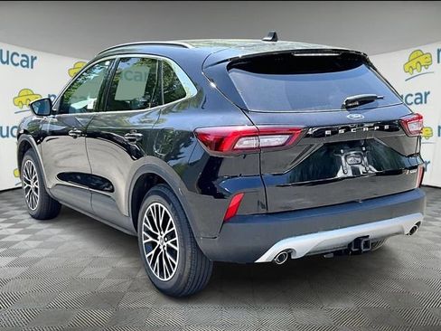 New 2025 Ford Escape SE w/ Class II Trailer Tow Package FWD image 4