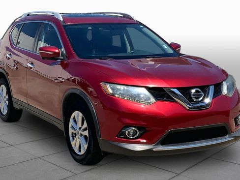 Used 2014 Nissan Rogue SV w/ SV Premium Package FWD image 2