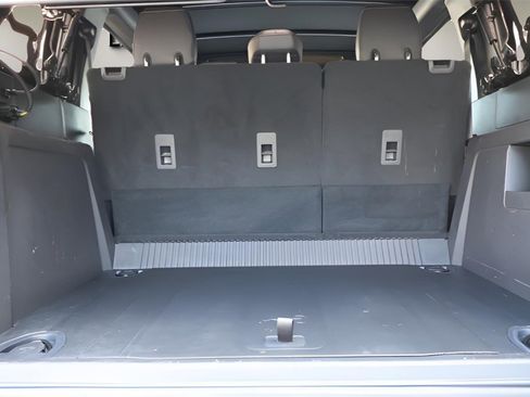 Used 2022 Ford Bronco Black Diamond image 16