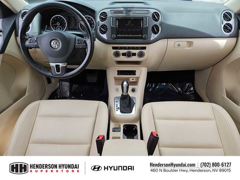 Used 2017 Volkswagen Tiguan S FWD image 15