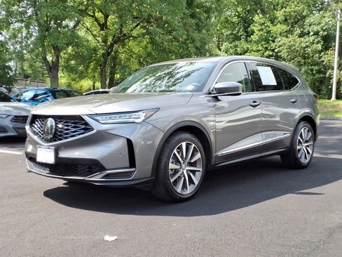 Certified 2025 Acura MDX SH-AWD w/ Technology Package image 3