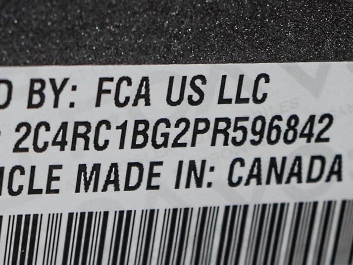 Used 2023 Chrysler Pacifica Touring-L FWD image 30
