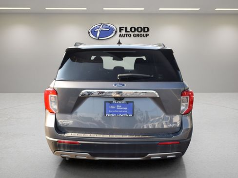 Certified 2021 Ford Explorer XLT w/ Equipment Group 202A AWD/4WD image 5