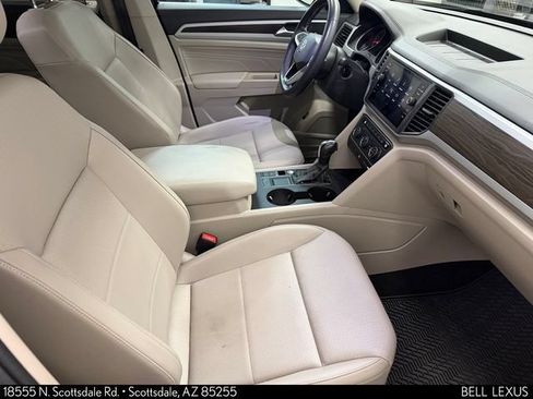 Used 2021 Volkswagen Atlas SE FWD image 11
