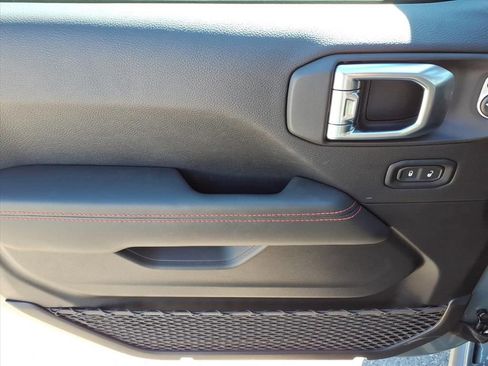 New 2026 Jeep Wrangler Unlimited Rubicon image 17