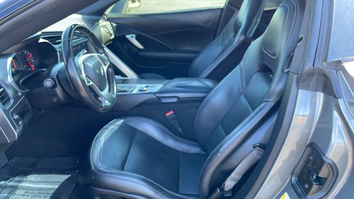 Used 2015 Chevrolet Corvette Stingray Coupe RWD image 13