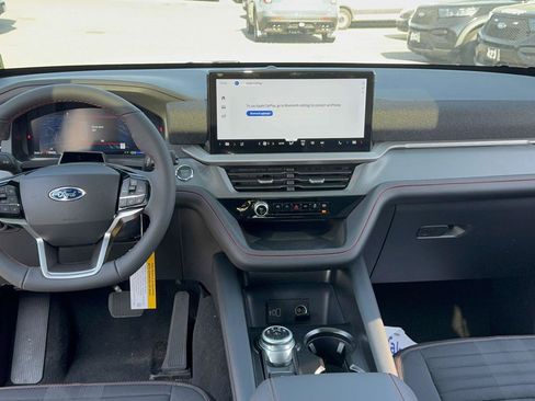 New 2026 Ford Explorer ST-Line w/ ST-Line Street Pack AWD/4WD image 11