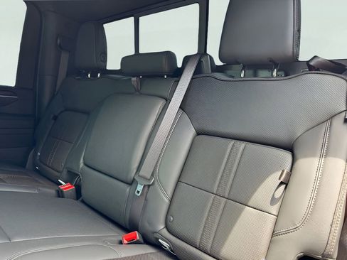 Used 2025 Chevrolet Silverado 3500 High Country w/ High Country Premium Package AWD/4WD image 16