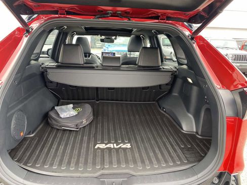 Used 2022 Toyota RAV4 XSE w/ Premium Package image 7