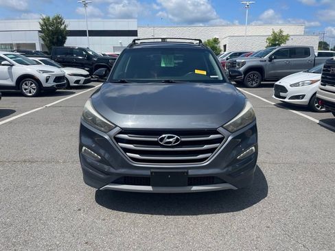 Used 2017 Hyundai Tucson Night FWD image 2
