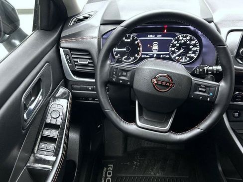 Certified 2025 Nissan Rogue SV AWD/4WD image 12