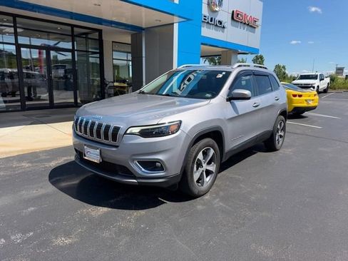 Used 2020 Jeep Cherokee Limited AWD/4WD image 2