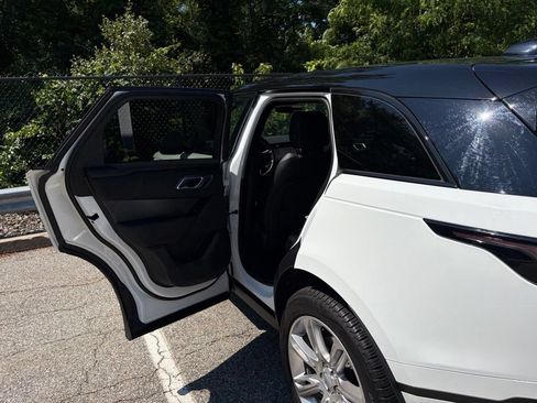 Certified 2026 Land Rover Range Rover Velar S AWD/4WD image 15