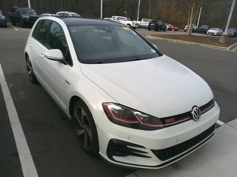 Used 2020 Volkswagen GTI Autobahn image 3