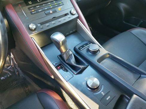 Used 2020 Lexus IS 300 image 24