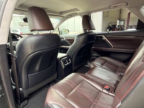 Used 2018 Lexus RX 350L Luxury w/ Accessory Package image 25