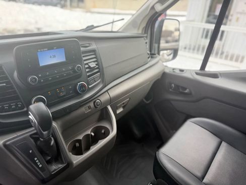 Used 2022 Ford Transit 250 Low Roof AWD image 21