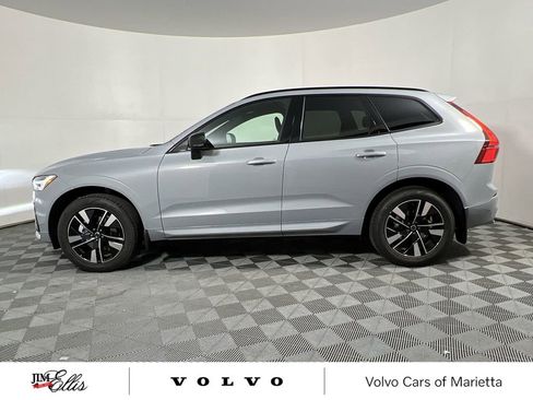 New 2026 Volvo XC60 B5 Core w/ Climate Package image 5