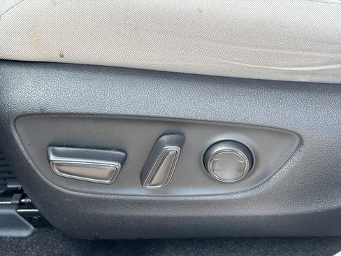 Used 2021 Toyota RAV4 XLE w/ XLE Grade Weather Package image 16