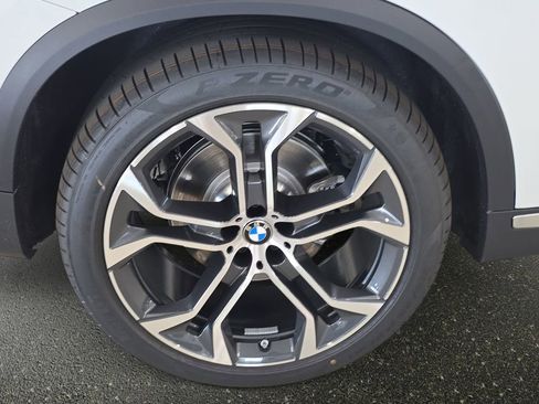 New 2026 BMW X5 sDrive40i w/ Climate Comfort Package image 21